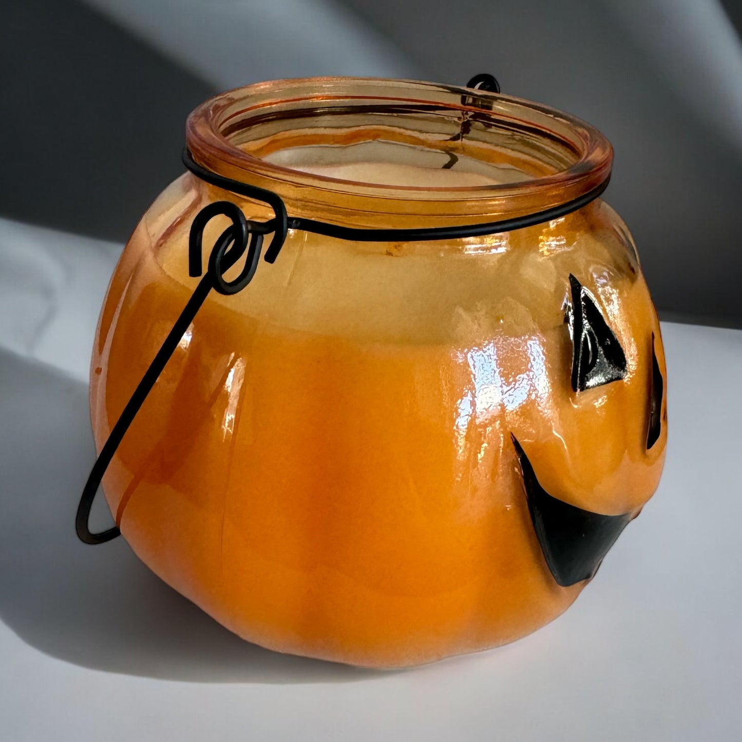 Apple Cinnamon Scented - Pumpkin Soy Wax Candle - Tru & Ra