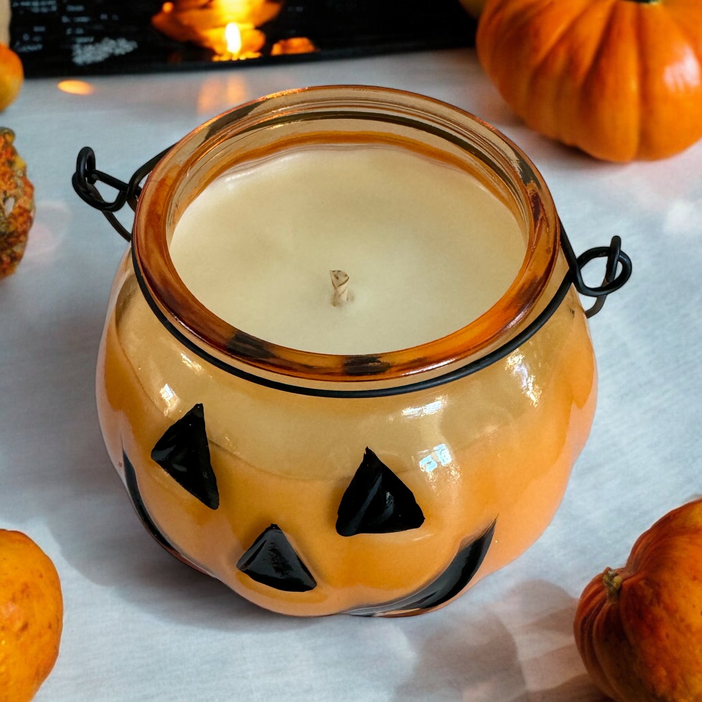 Apple Cinnamon Scented - Pumpkin Soy Wax Candle - Tru & Ra