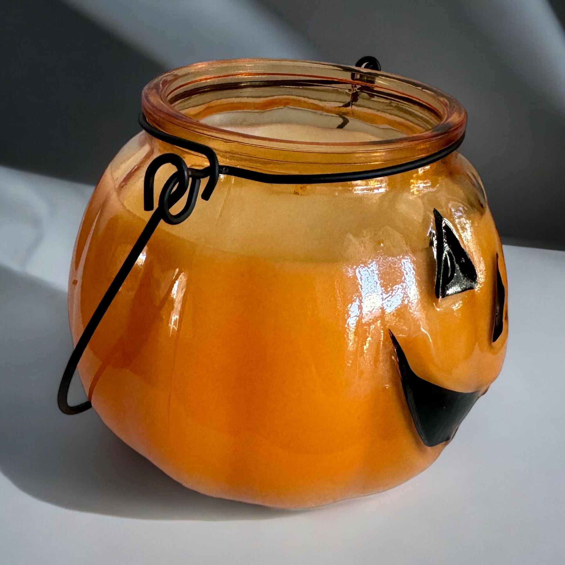 Apple Cinnamon Scented - Pumpkin Soy Wax Candle - Tru & Ra